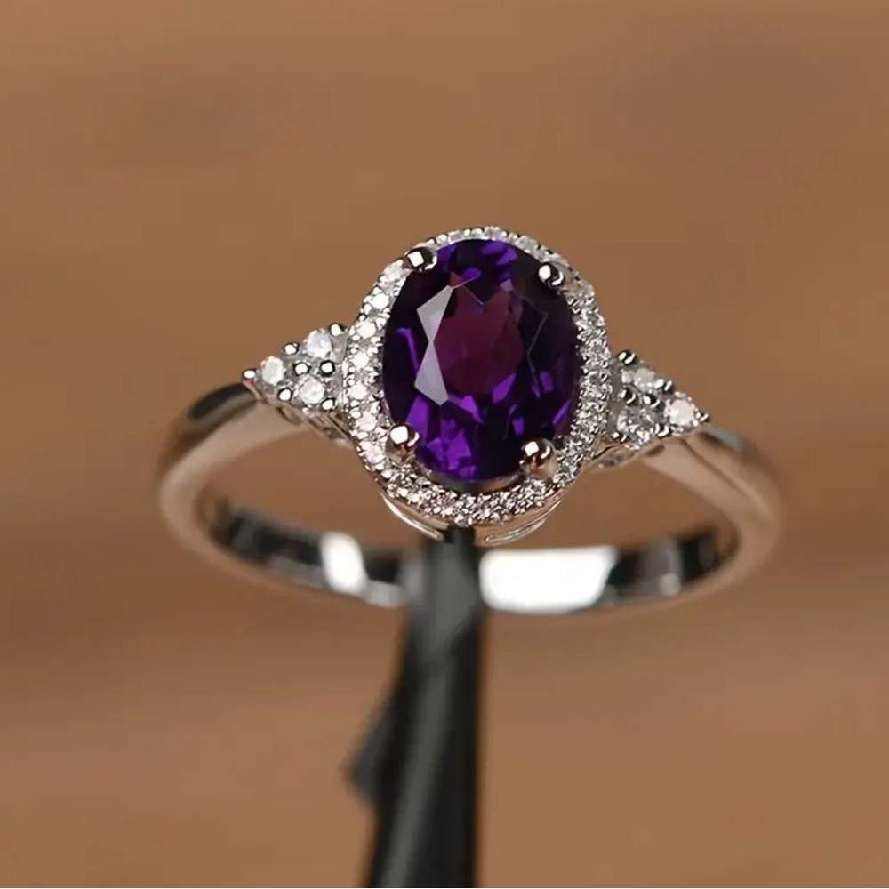 Simulated Amethyst Ring - Picture 3 of 4